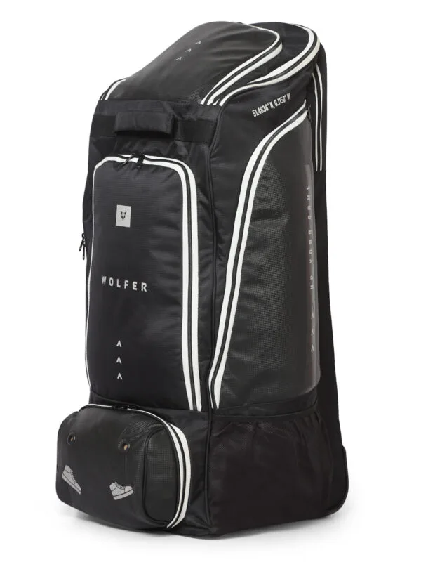HUMDINGER STAND-UP DUFFLE WHEELIE CRICKET KIT BAG - BLACK