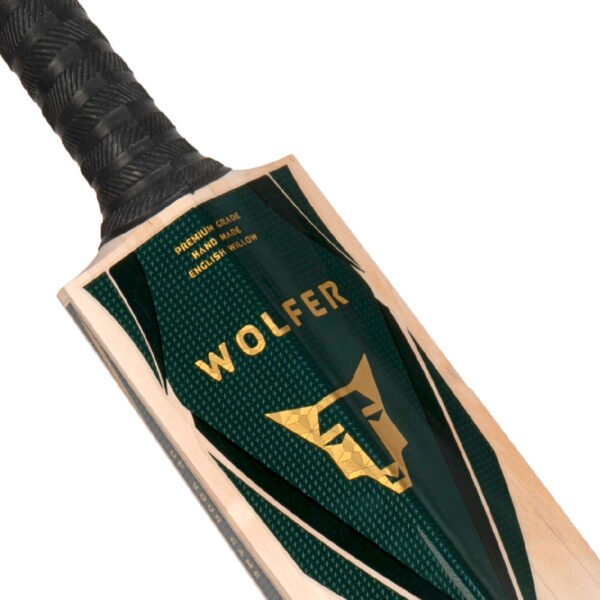 The Bison - Grade 3, thick edge, full profile, English Willow Cricket Bat. Designed for Power Hitters